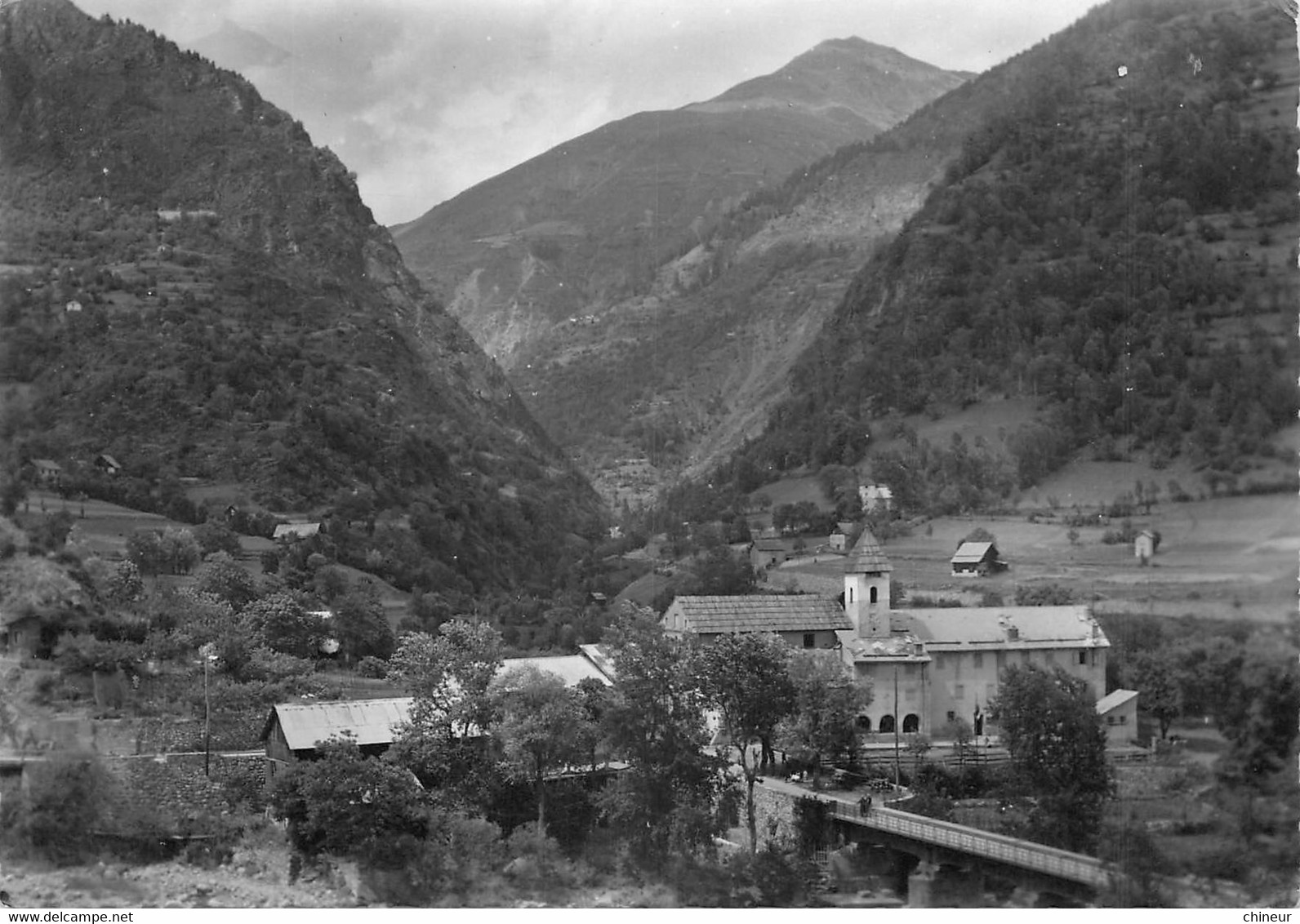 SAINT ETIENNE DE TINEE VUE GENERALE DE LA CHAPELLE DES TRINITAIRES - Saint-Etienne-de-Tinée