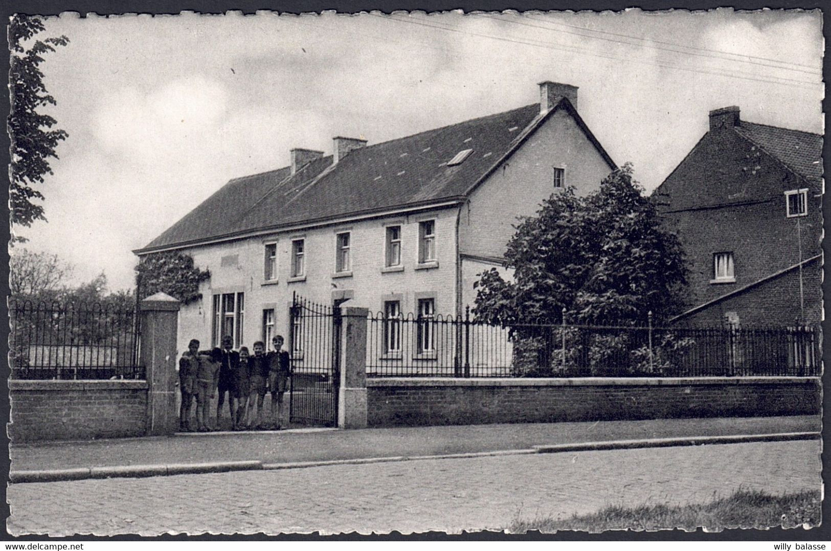 +++ CPA - BRANCHON - Ecole Des Garçons  // - Eghezee