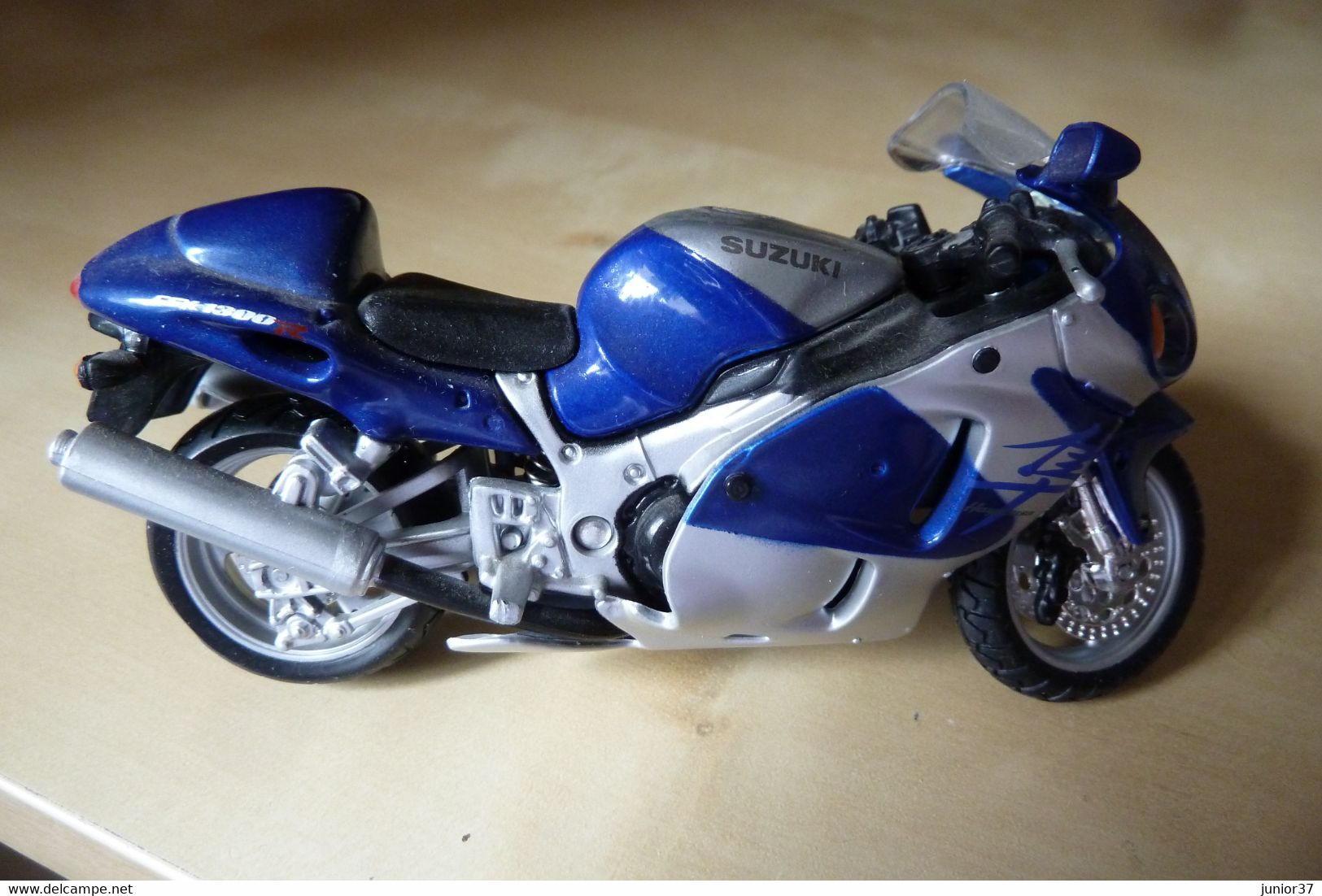 2 Motos Maisto  Suzuki GSX ZR Et Hayabusa GSX - Motorcycles