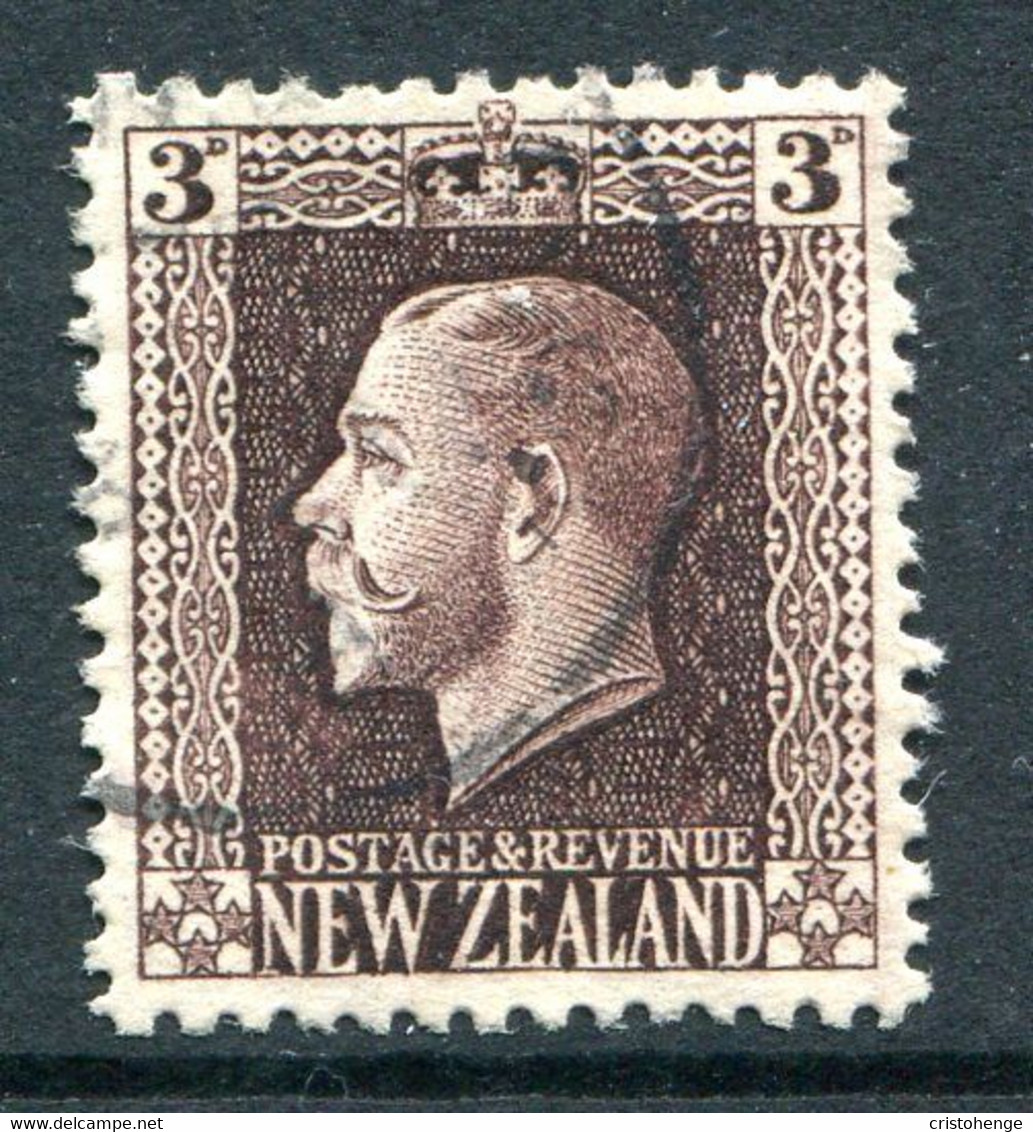 New Zealand 1915-30 KGV - Recess - P.14 X 14½ - 3d Chocolate Used (SG 420b) - Used Stamps