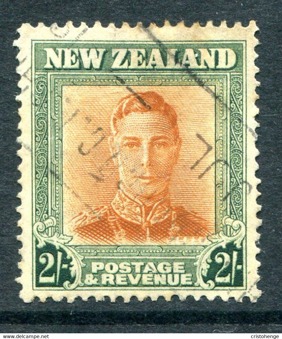 New Zealand 1947-52 King George VI Definitives - 2/- Brown & Green - Wmk. Sideways HM (SG 688) - Oblitérés