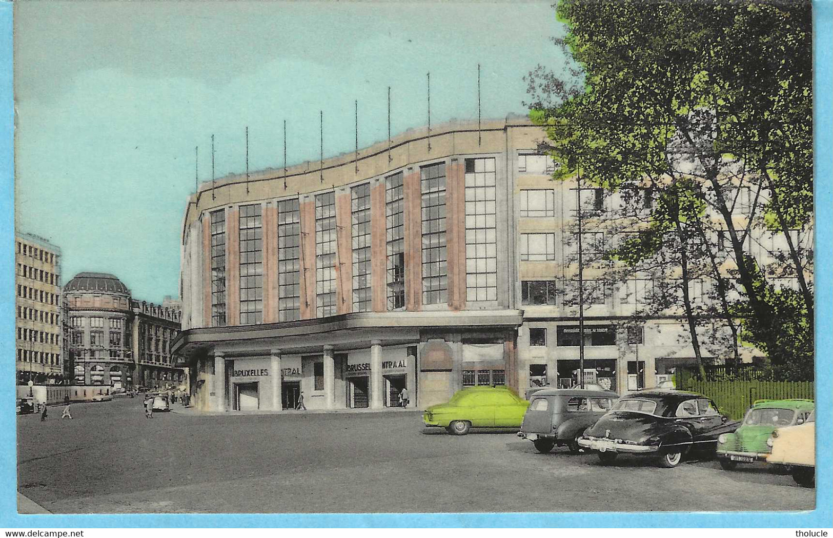 Bruxelles-La Gare Centrale-Station-Automobile-Panhard-Renault 4CV-Vieilles Voiture-Vintage Cars-oldtimer-Edit.Artcolor - Public Transport (surface)