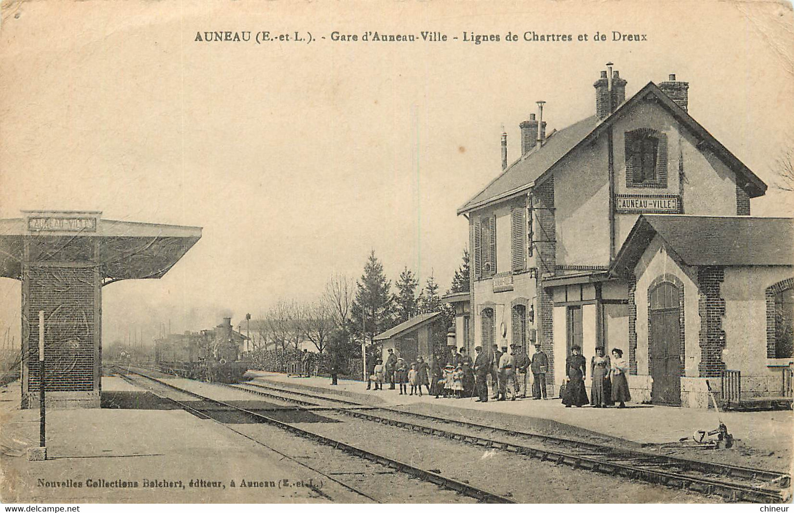 AUNEAU GARE D'AUNEAU VILLE LIGNES DE CHARTRES ET DE DREUX ARRIVEE DU TRAIN - Auneau