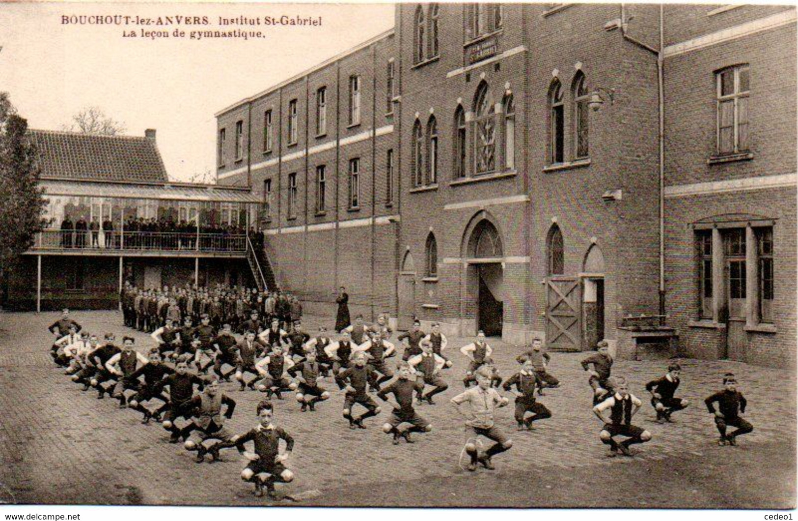 BOUCHOUT LEZ ANVERS  INSTITUT ST GABRIEL  LA LECON DE GYMNASTIQUE - Boechout