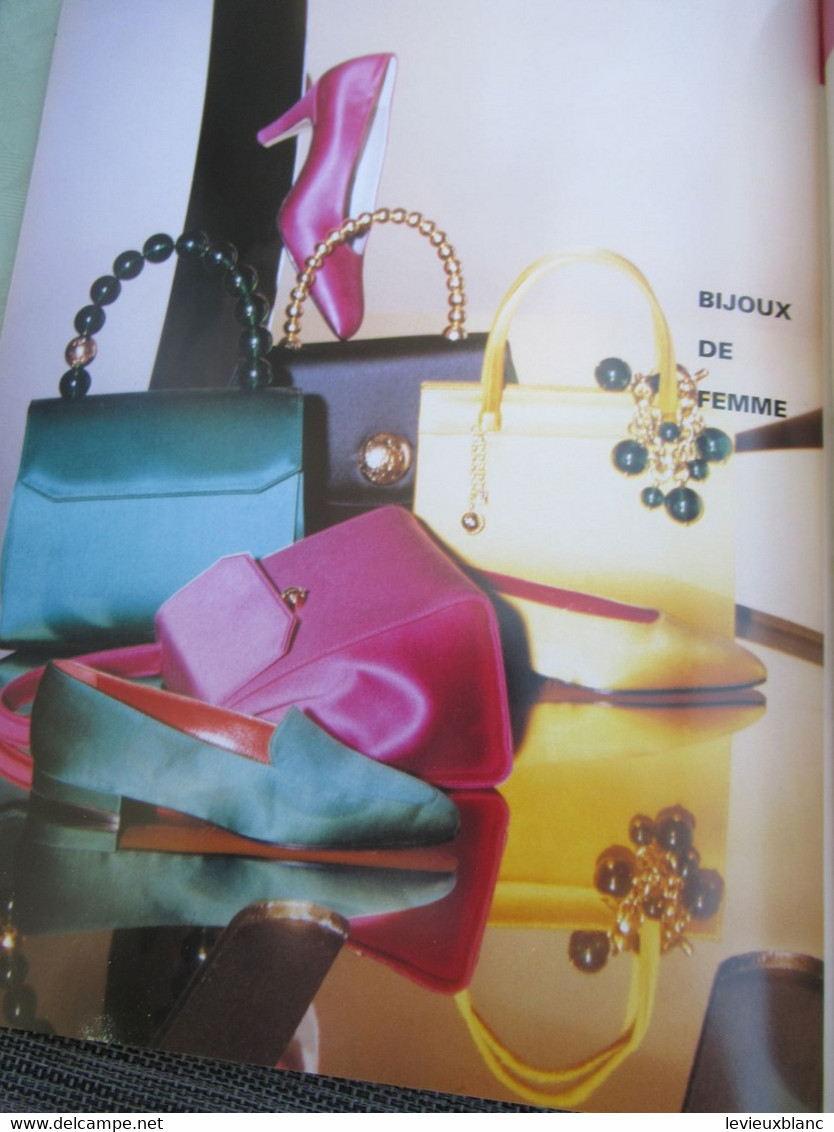 MODE/ Catalogue grand format  de prestige/ CELINE/Printemps Eté 92/ Vêtements Chaussures Bijoux et Sacs/ 1992     MOD34