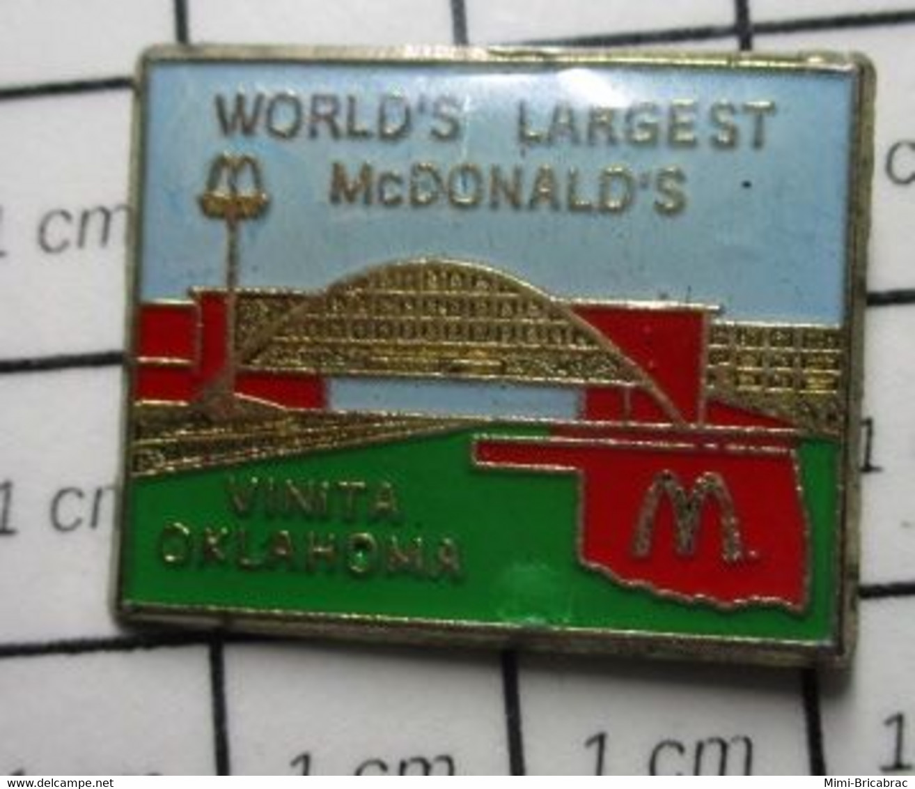 1222 Pin's Pins / Beau Et Rare / THEME : McDONALD'S / WORLD LARGEST McDONALD'S VINITA OKLAHOMA - McDonald's