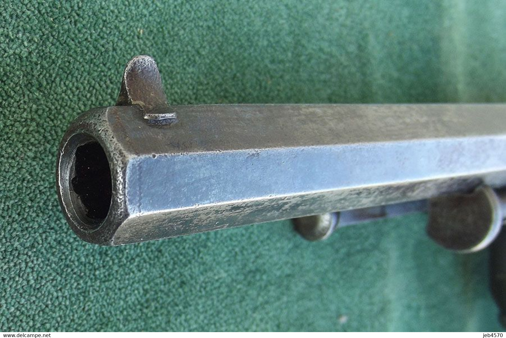 Beau revolver pour officier Revolver brevet J. Schilling a Shul calibre 380 CF (brevet de 1867)