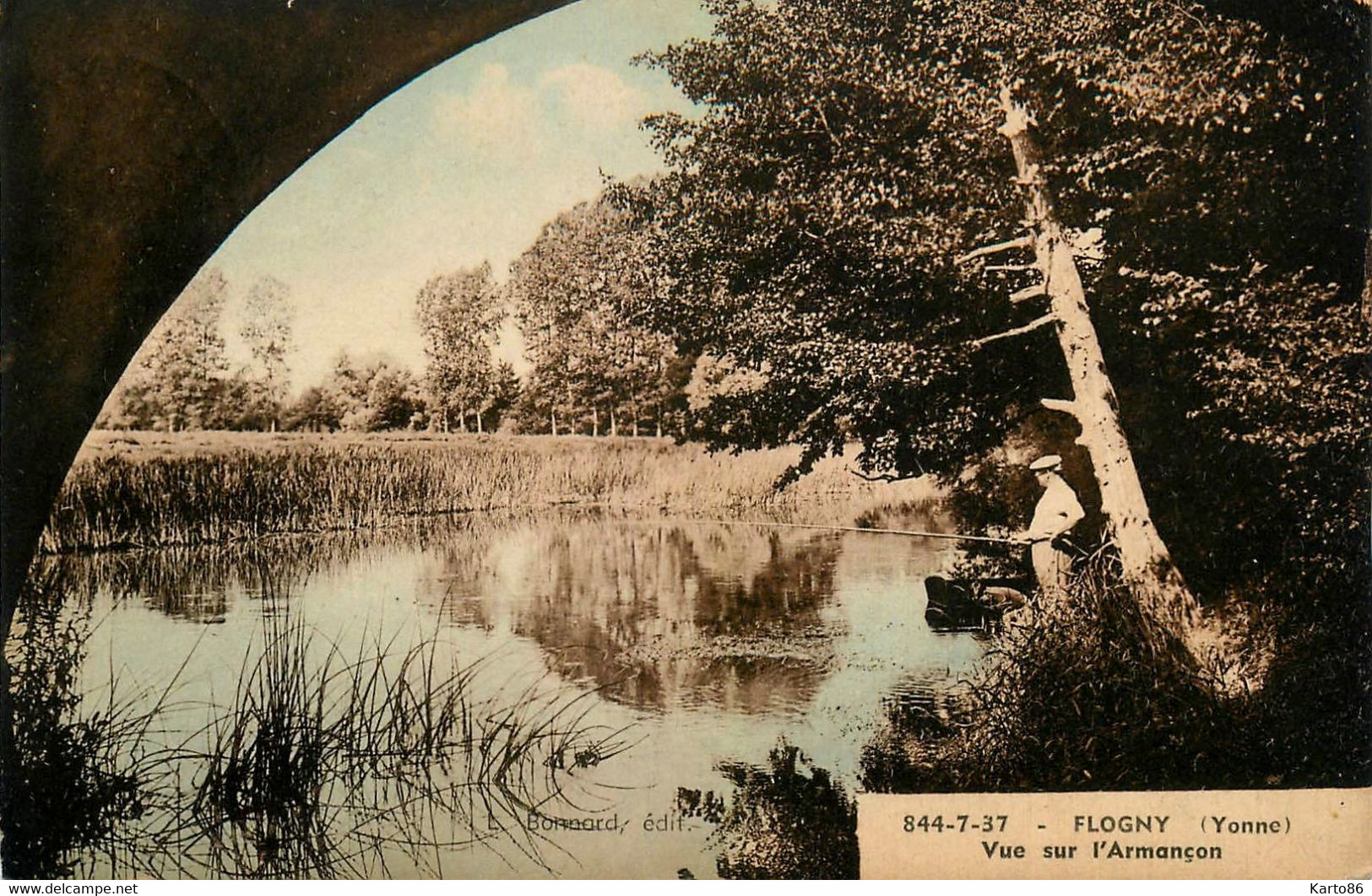 Flogny * Un Coin Du Village , Pêche à La Ligne ( Pêcheur ) * Vue Sur L'armançon - Flogny La Chapelle