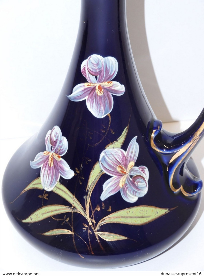 *VASE AIGUIERE PORCELAINE BLEU De FOUR ORCHIDEES EMAILLEES XXe Déco émail  E - Vases