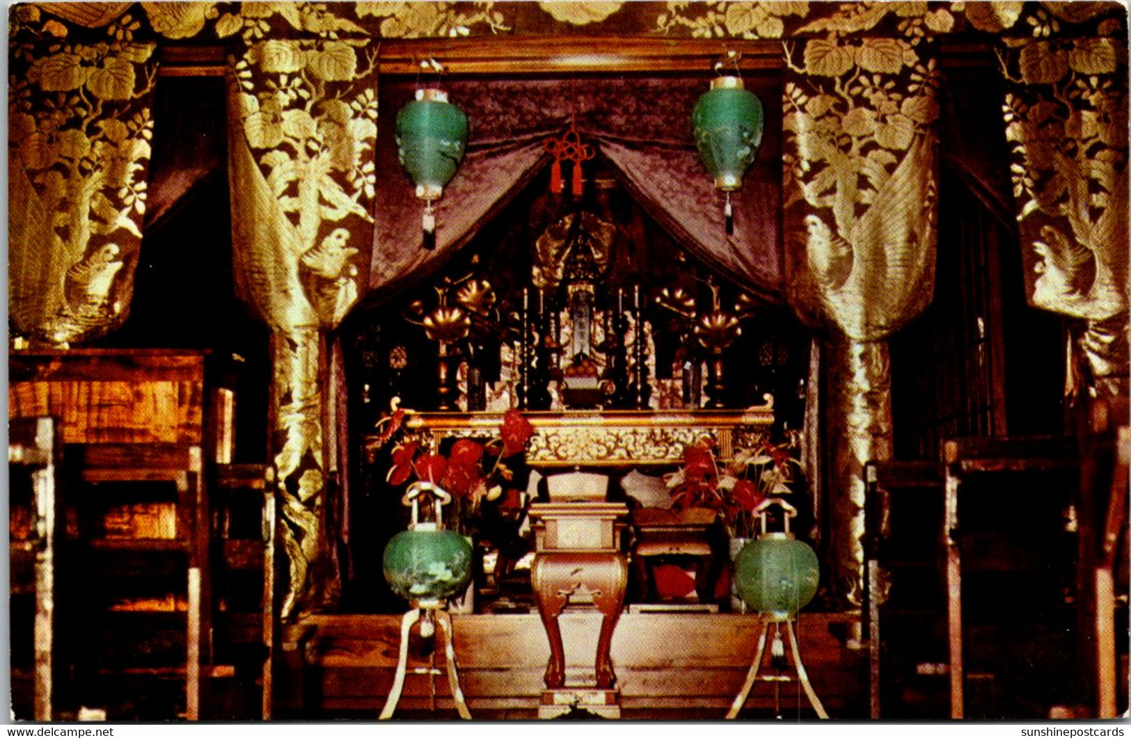 Hawaii Kona Kealakekua Daifukuji Soto Mission Zen Buddhist Temple Decorated Altar Of Main Temple - Hawaï
