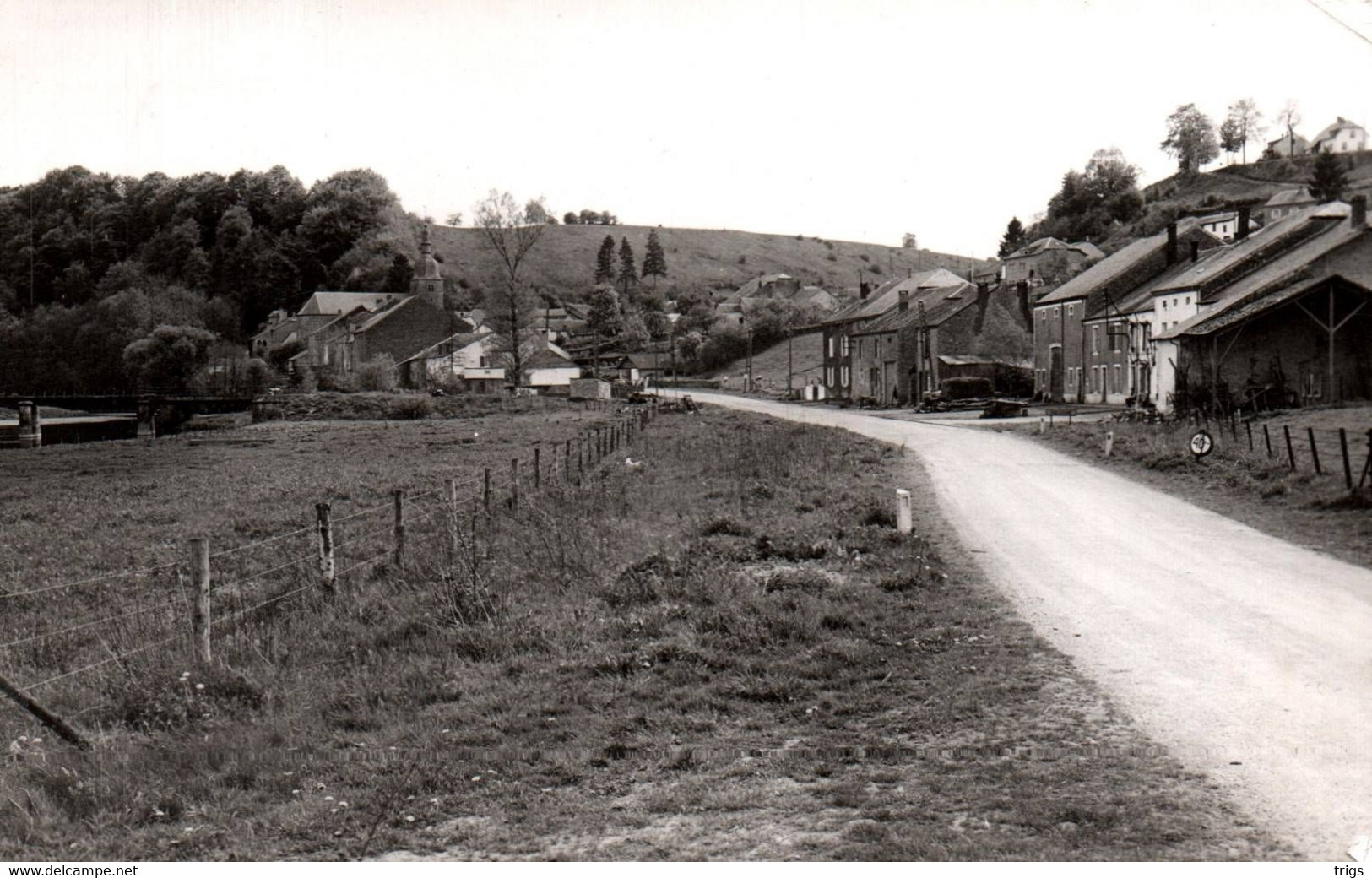 Chassepierre - Route De St. Cécile - Chassepierre