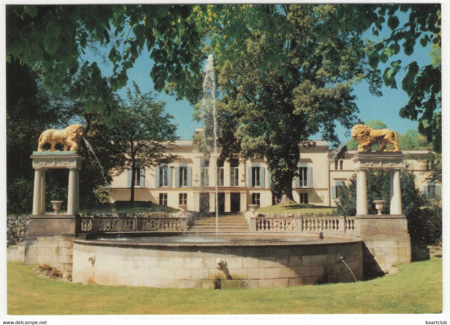 Berlin - Schloß Glienicke -  Löwenfontäne - (Deutschland) - Steglitz