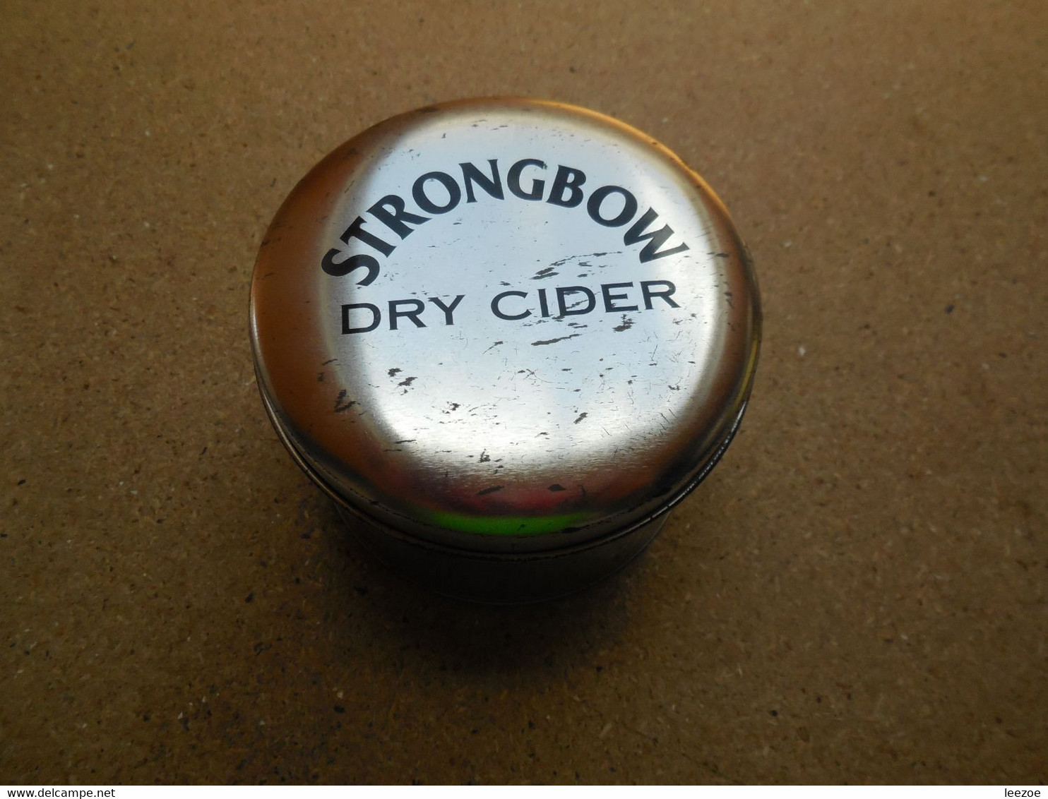 Montre, STRONGBOW DRY CIDER, MAGNIFIQUE Montre Publicitaire, Rare - Advertisement Watches