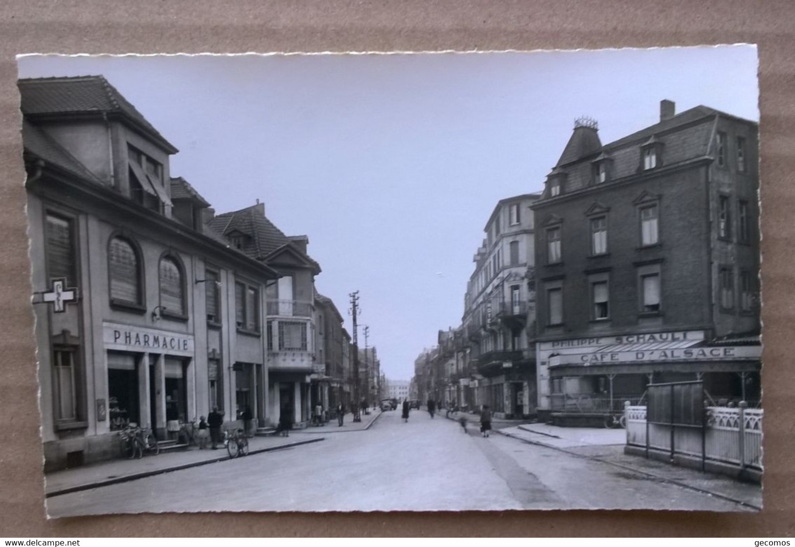 57 - HAGONDANGE - Rue De La Gare (café, Pharmacie...) - Hagondange