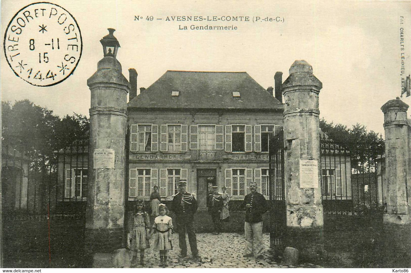 Avesnes Le Comte * Vue Sur La Gendarmerie Nationale * Gendarmes - Avesnes Le Comte