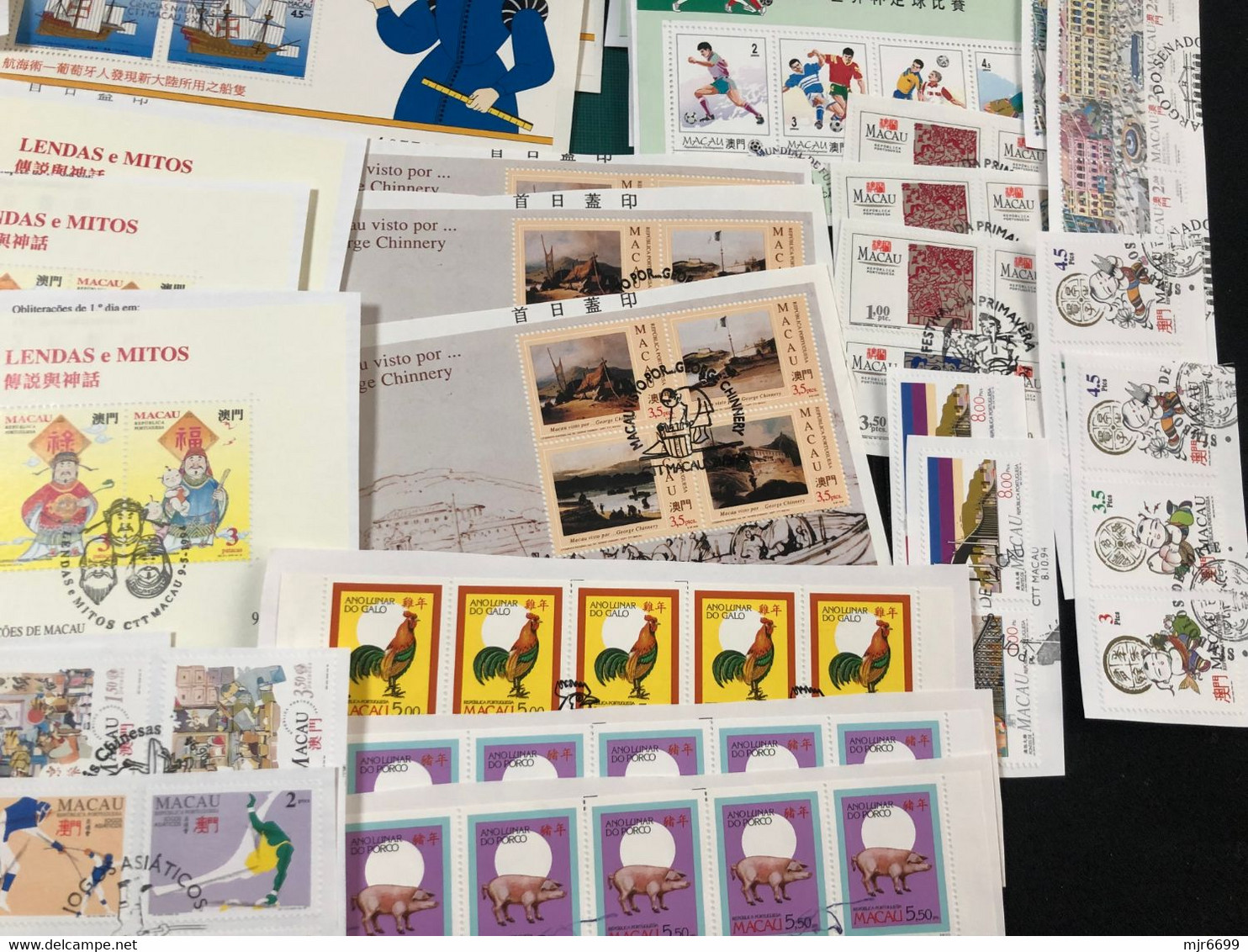 MACAU LOT OF MORE THAN 50 SETS ON PAPER, AROUND 100 GRAMS, DUPLICATIONS, PLEASE SEE THE PHOTOS. #E