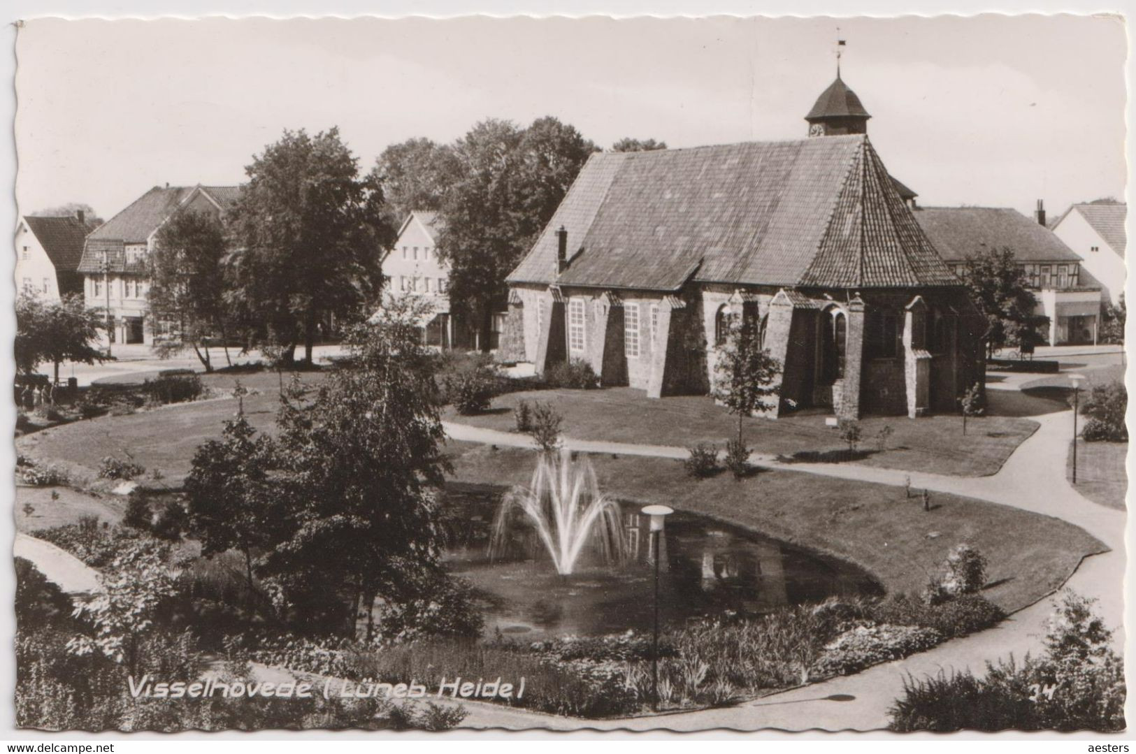 Visselhövede 1969; (Lüneburger Heide) Kirche Mit Brunnen - Gelaufen. (Ferd Lagerbauer & Co. - Hamburg) - Rotenburg (Wuemme)