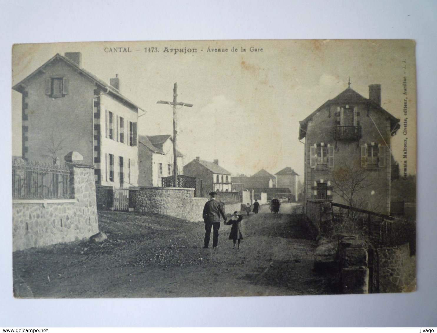 2022 - 3480  ARPAJON  (Cantal)  :  Avenue De La GARE   1917   XXX - Arpajon Sur Cere