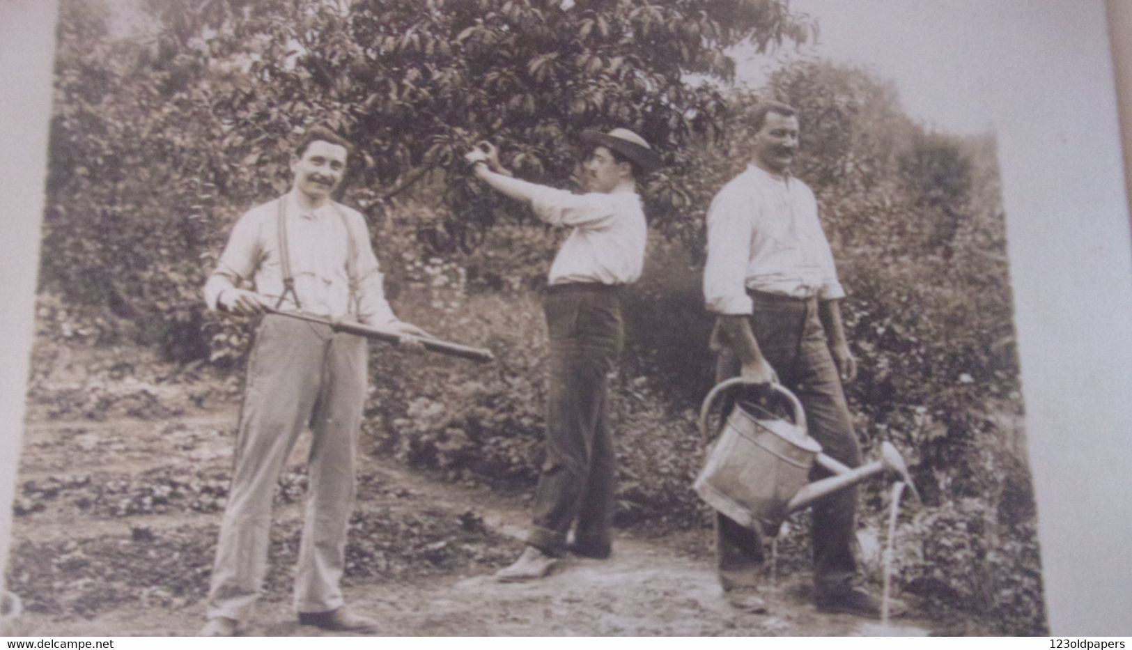 ♥️ SUPERBE CARTE PHOTO JARDINIER AU TRAVAIL ARROSOIR VAPORISATEUR  PECHER HOMMES AU TRAVAIL - Cultivation