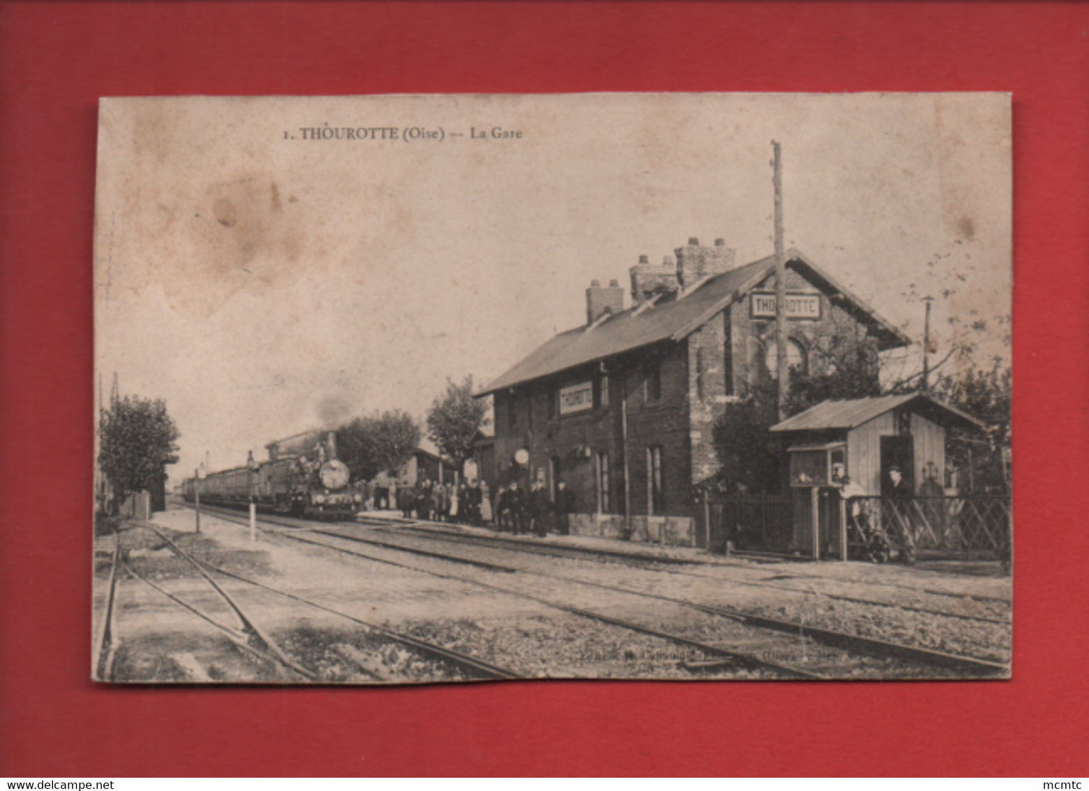 CPA Abîmée , Rétrécit - Thourotte -(Oise) - La Gare  -( Train , Locomotive ) - Thourotte