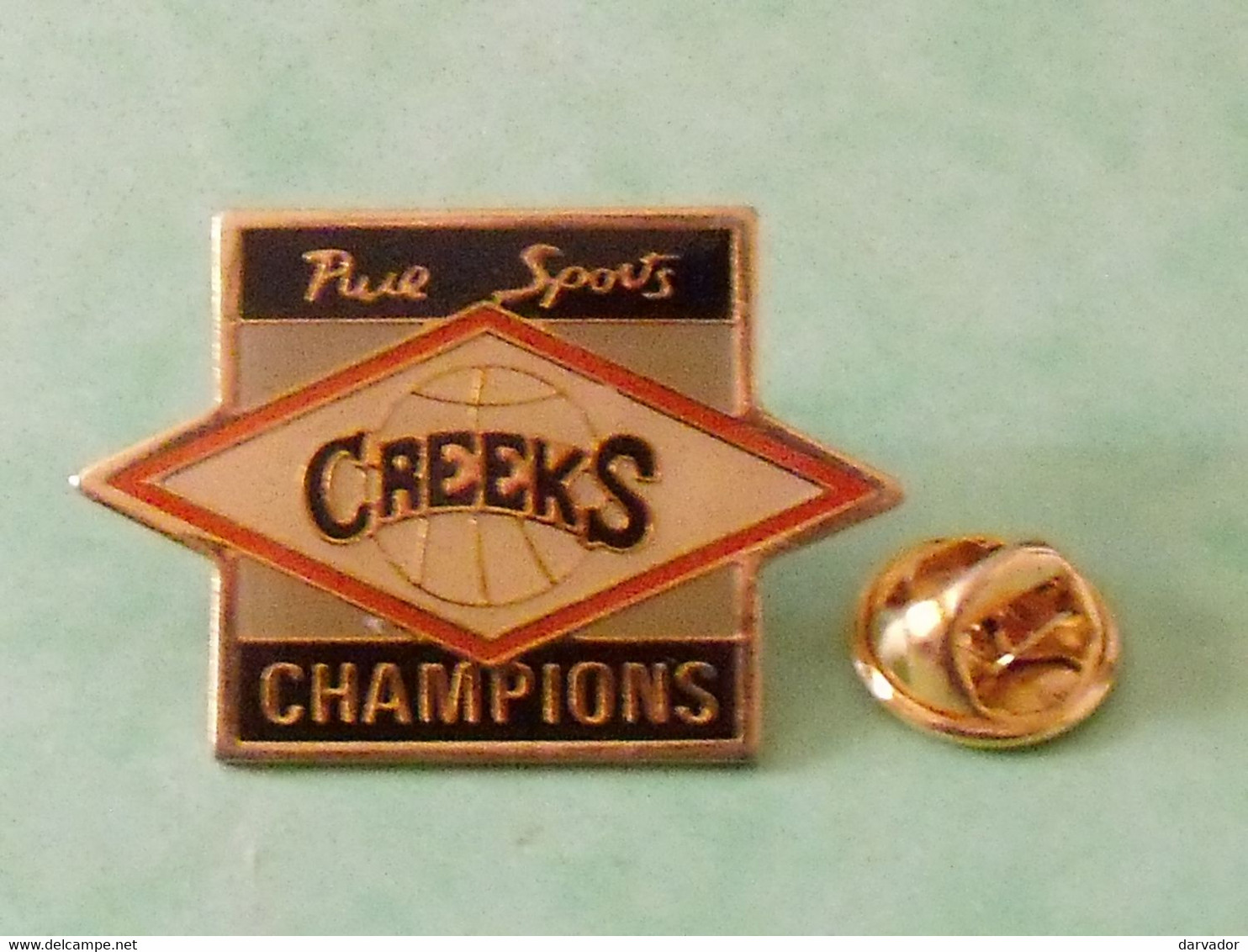 Pin's / Sports :  Pur Sports Creeks Champions  TB6R - Cricket