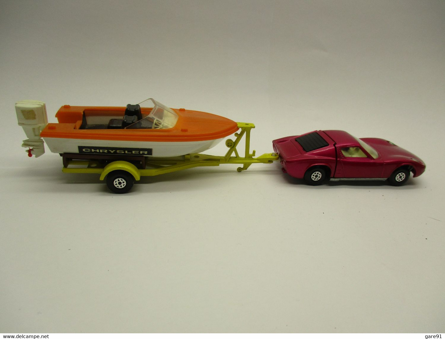 Attelage Lamborghini Miura + Bateau  1970 - Matchbox