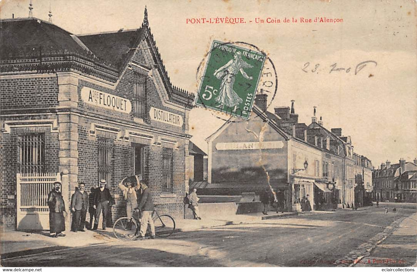 Pont-l'Evêque         14         Un Coin De La Rue D'Alençon. Distillateur  Floquet   -   Pli   -     (voir Scan) - Pont-l'Evèque