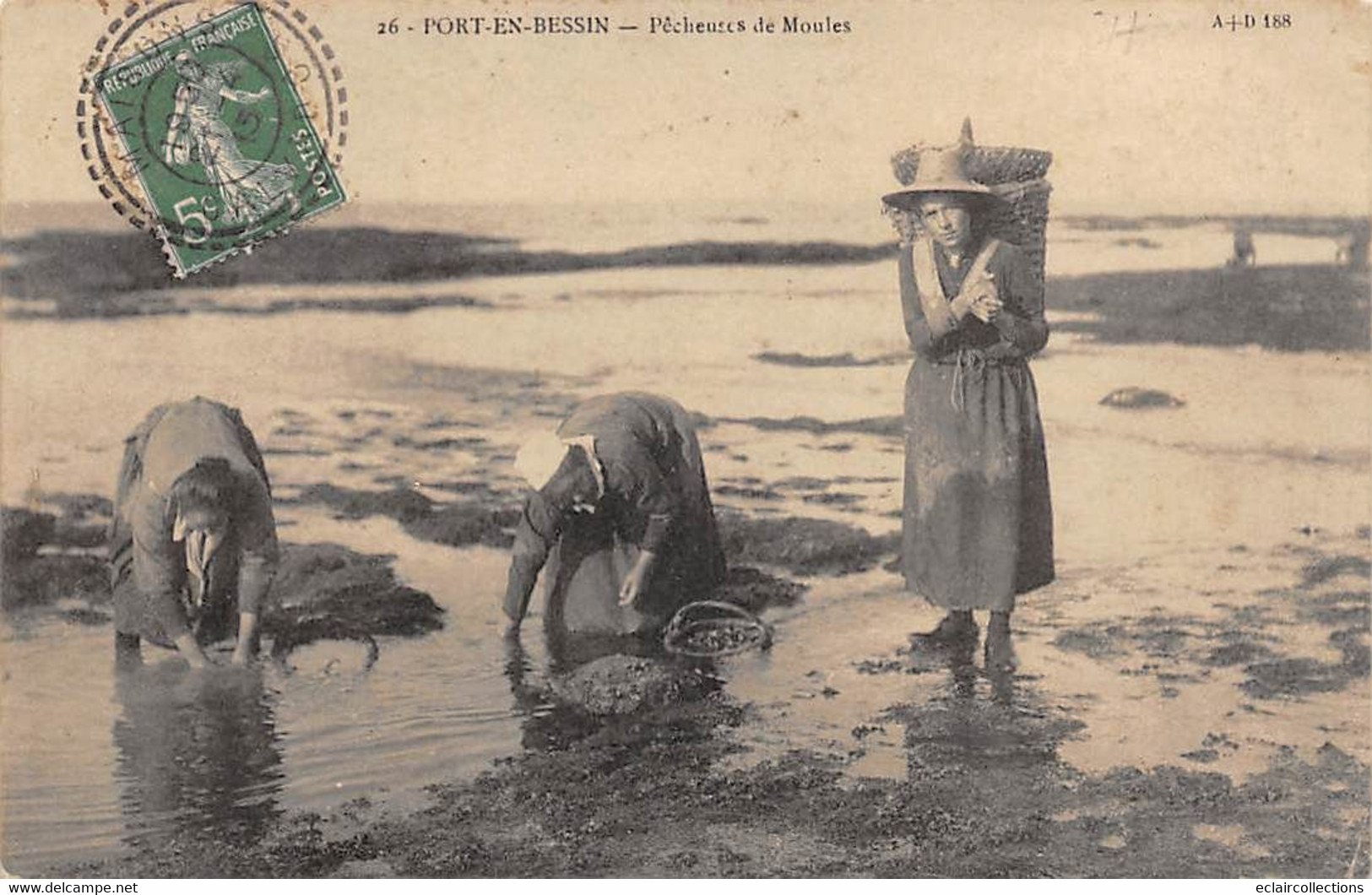 Port En Bessin        14          Pêcheuses De Moules       (voir Scan) - Port-en-Bessin-Huppain