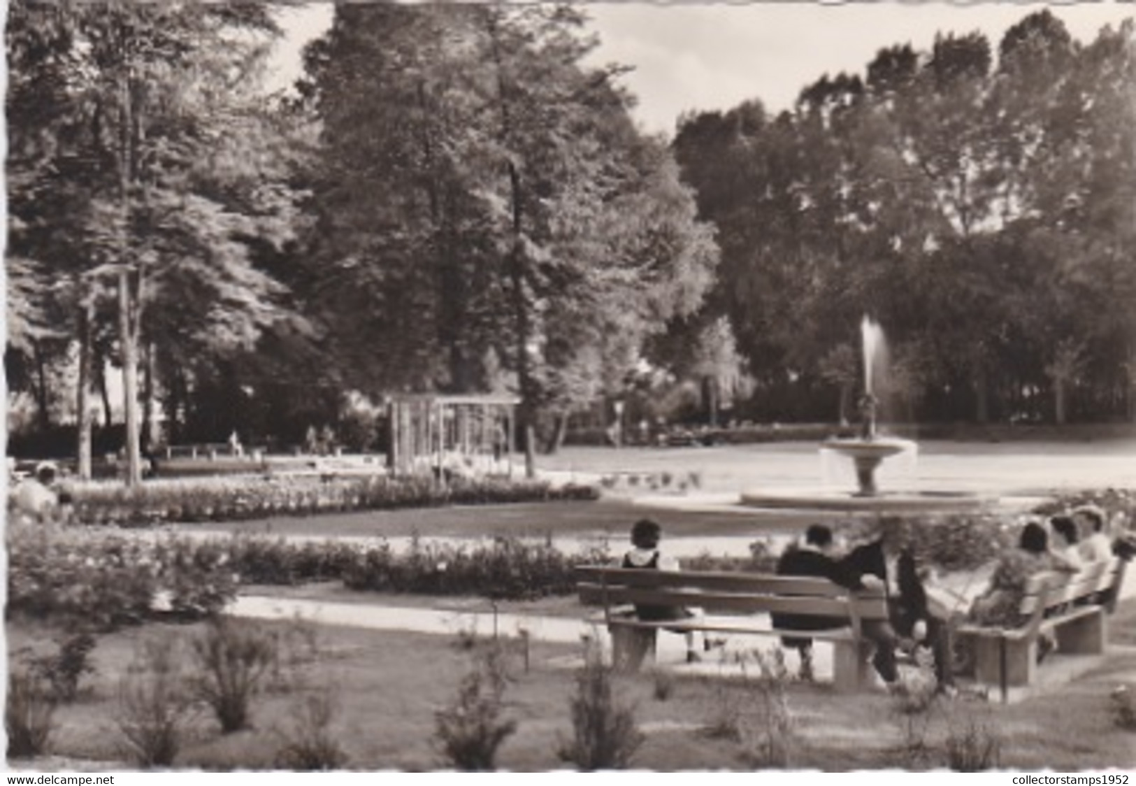 W3957- WEIDEN PARK, FOUNTAIN, PEOPLE - Weiden I. D. Oberpfalz