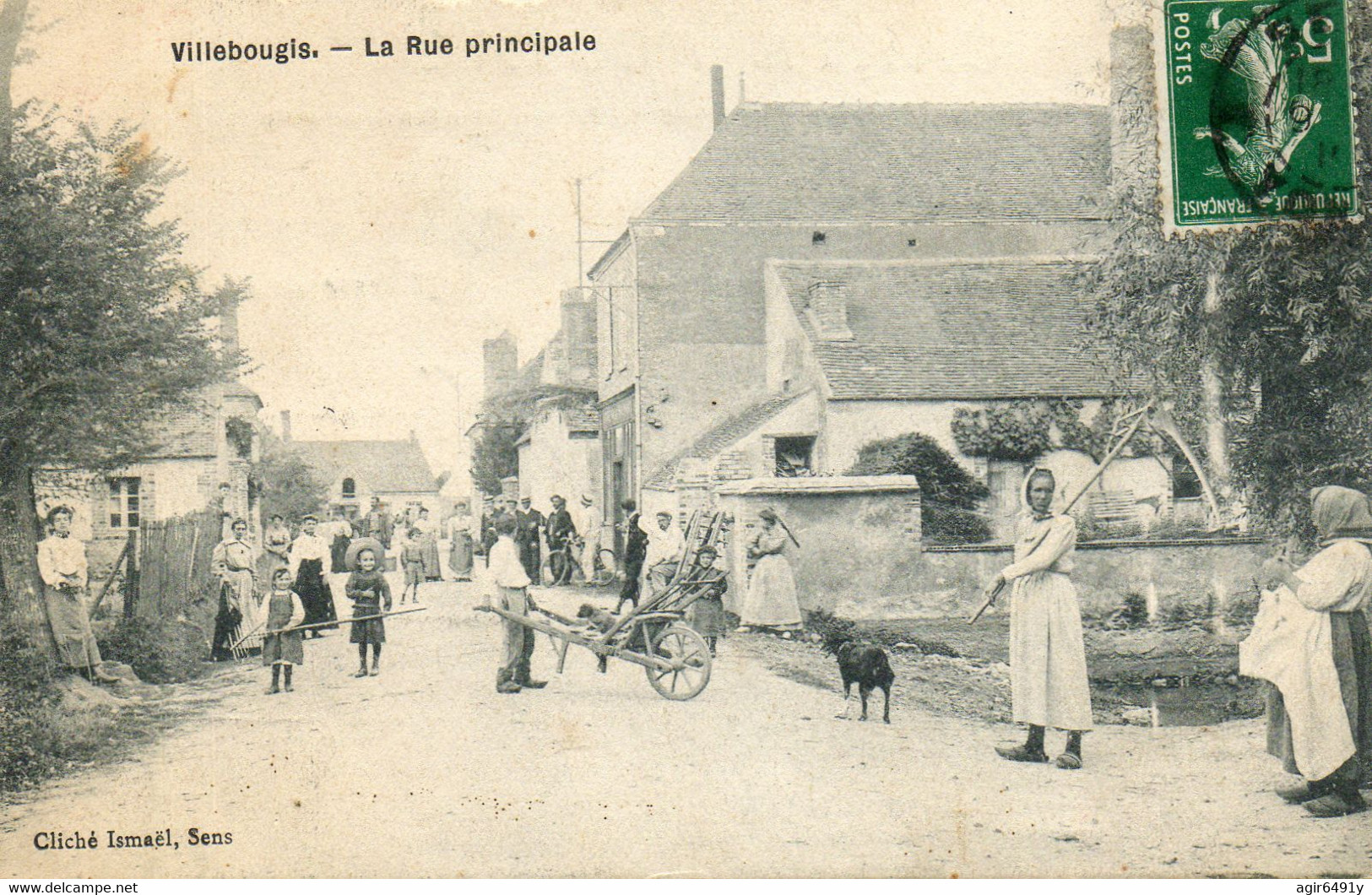 - VILLEBOUGIS (89) -  La Rue Principale  (bien Animée)  -27617- - Villebougis