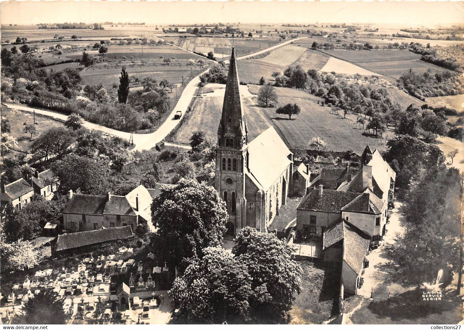 41-MOREE- L'EGLISE VUE DU CIEL - Moree