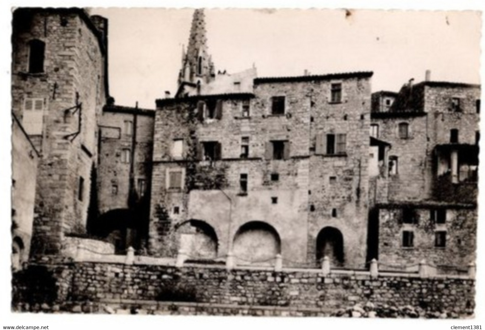 Ardeche Joyeuse Rue De L'hopital Circulee En 1961 - Joyeuse