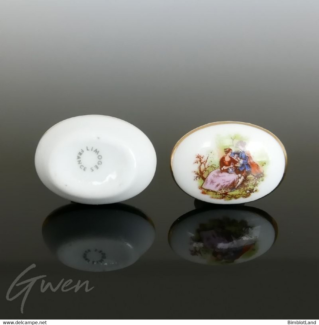 Ancienne Petite Boite Ovale Miniature 26mm Porcelaine De Limoges Signé Poupée - Limoges (FRA)