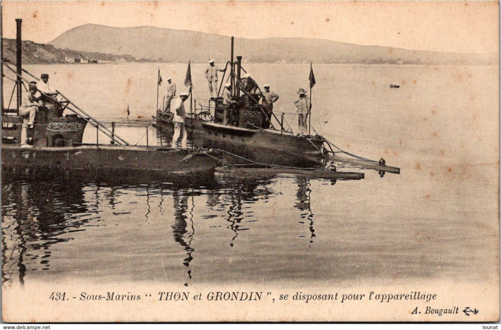 Bateau - Sous Marins "THON Et GRONDIN " Se Disposant Pour L'appareillage Edition A. Bourgault - Unterseeboote