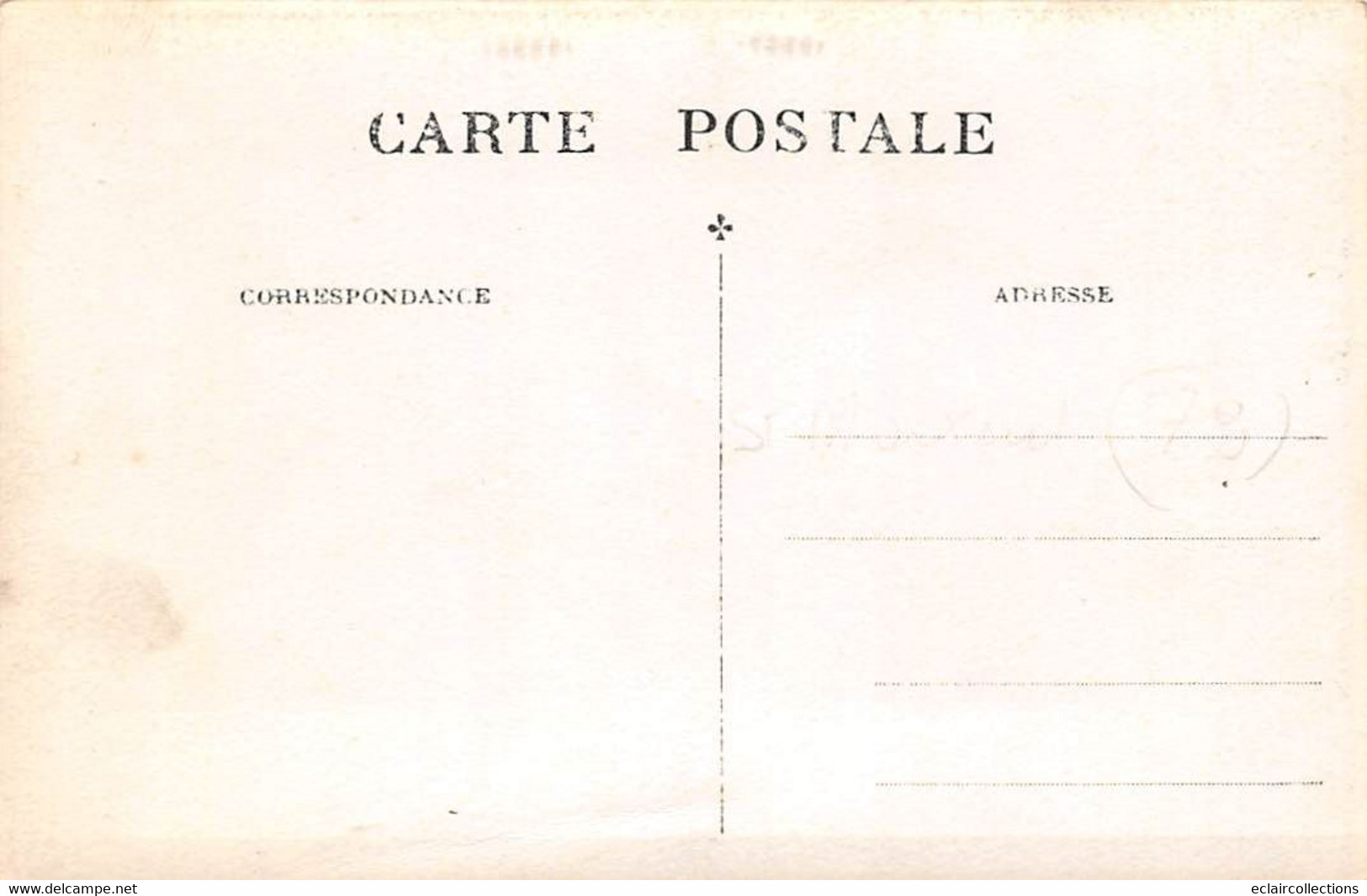 Doué La Fontaine      49      Proche Avenue De La Gare       Cavalcade.  Char Attelé  Carte Photo   (voir Scan) - Doue La Fontaine