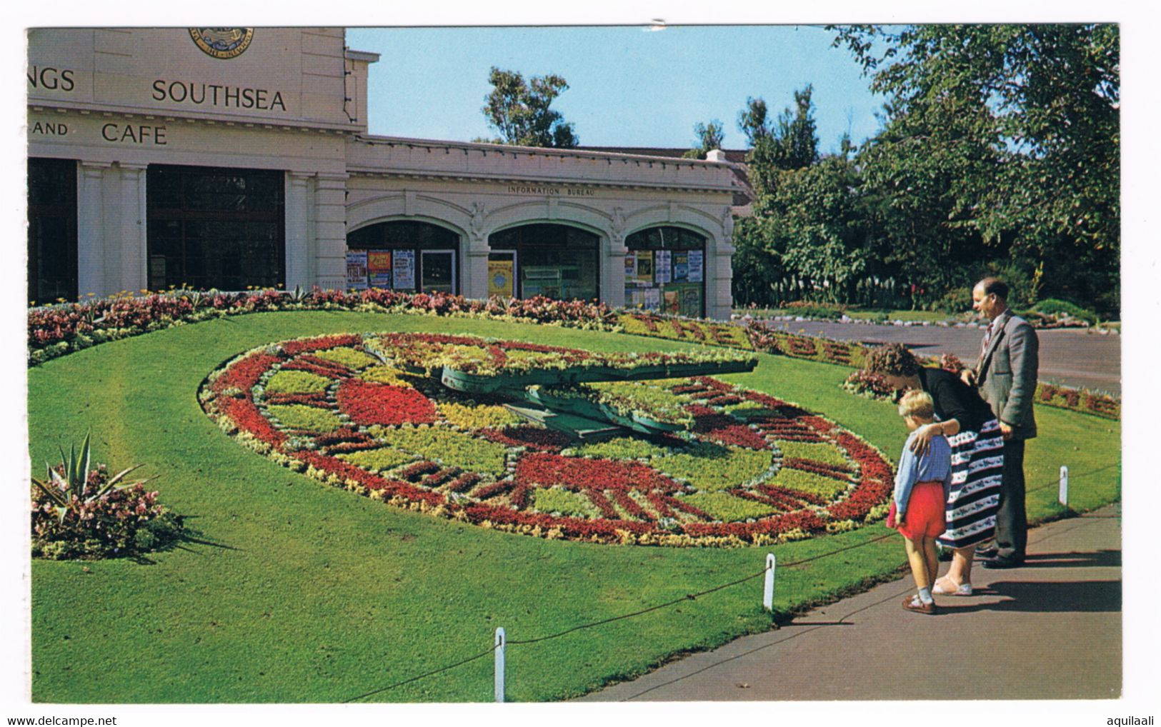 Great Britain. Cartolina A Colori.  Southsea, Floral Clock - Clarence Esplanade - Southsea