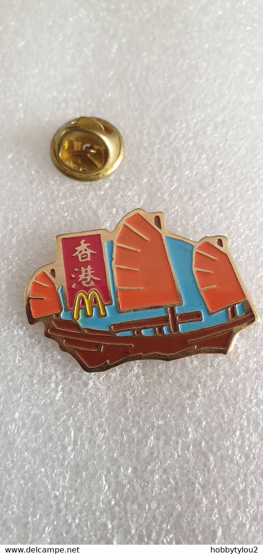 Pin's McDonalds Chine - McDonald's