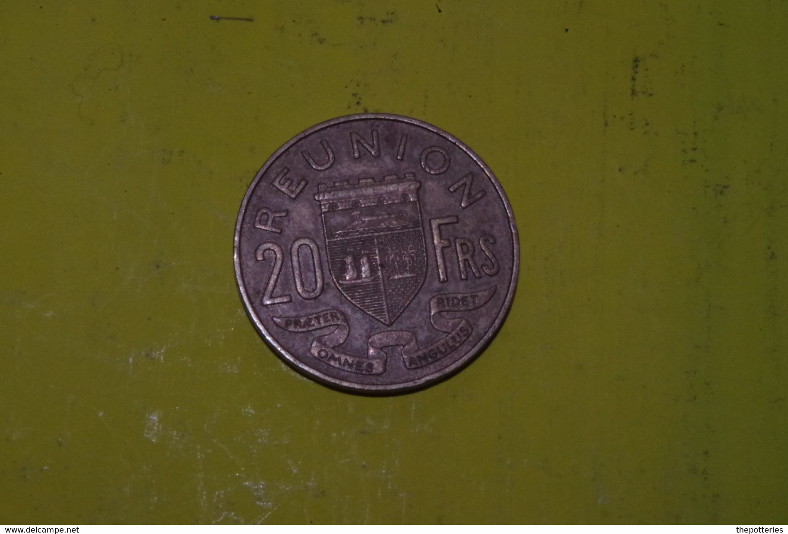 P1-026 Coin Piece Monnaie Money Pièce 20 F Ile De La REUNION 1964 CFA Mariane Bonnet Phrygien  L Bazor  Blason St Denis - Réunion