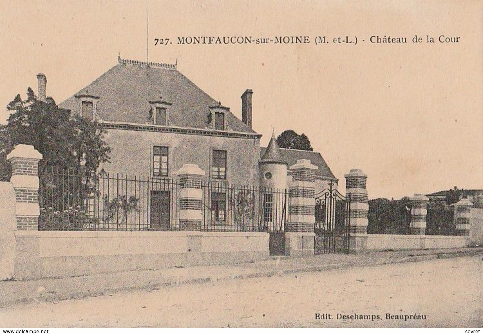 MONTFAUCON-sur-MOINE. - Château De La Cour. Cliché RARE - Montfaucon