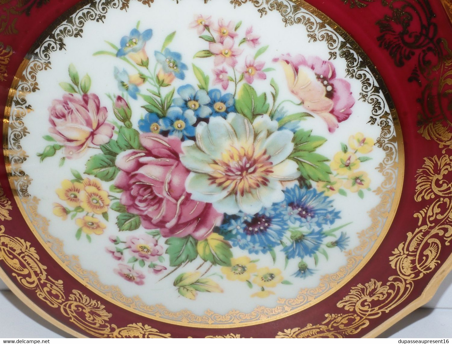 *GROSSE BOITE BONBONNIERE PORCELAINE De LIMOGES RS & Cie Décor Rehaussé Main   E - Limoges (FRA)