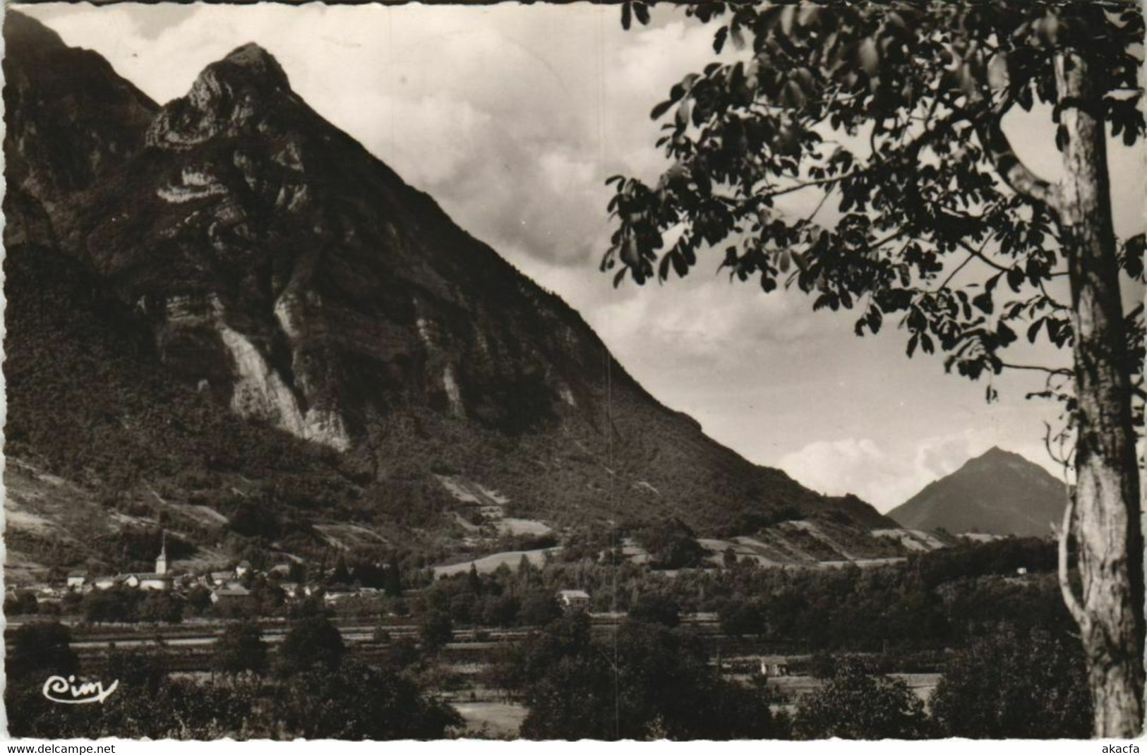 CPA GRESY-sur-ISERE Vue Generale et Rochetorse (1193290)