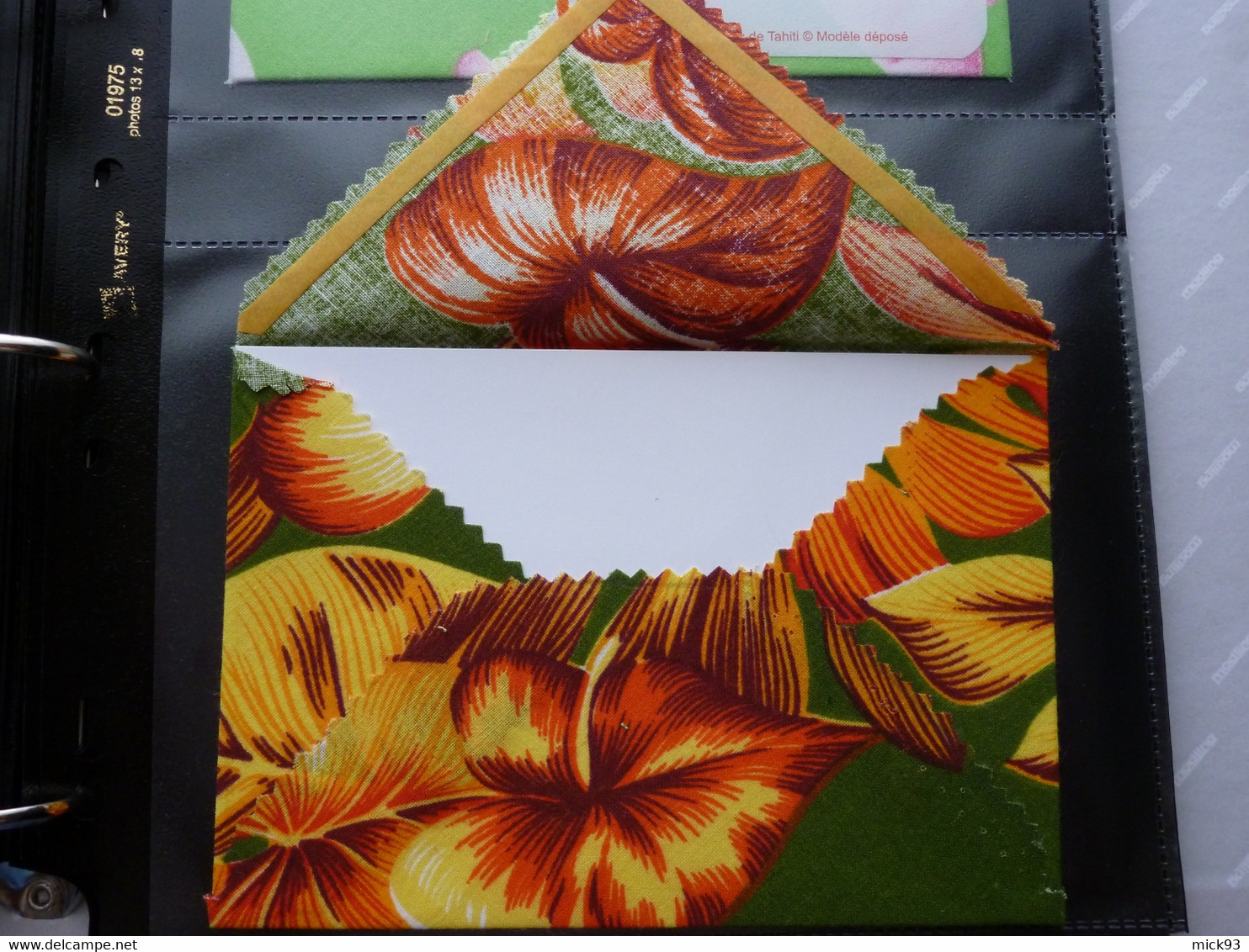 Polynésie  4 Enveloppes En Tissu Tahitien (salon 2008 ) - Otros & Sin Clasificación