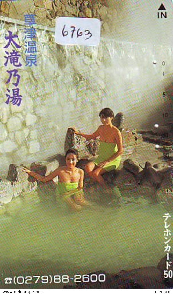 Télécarte Japon * EROTIQUE (6763) DANS LA BAIN *  EROTIC PHONECARD JAPAN * TK * BATHCLOTHES * FEMME SEXY LADY LINGERIE - Mode