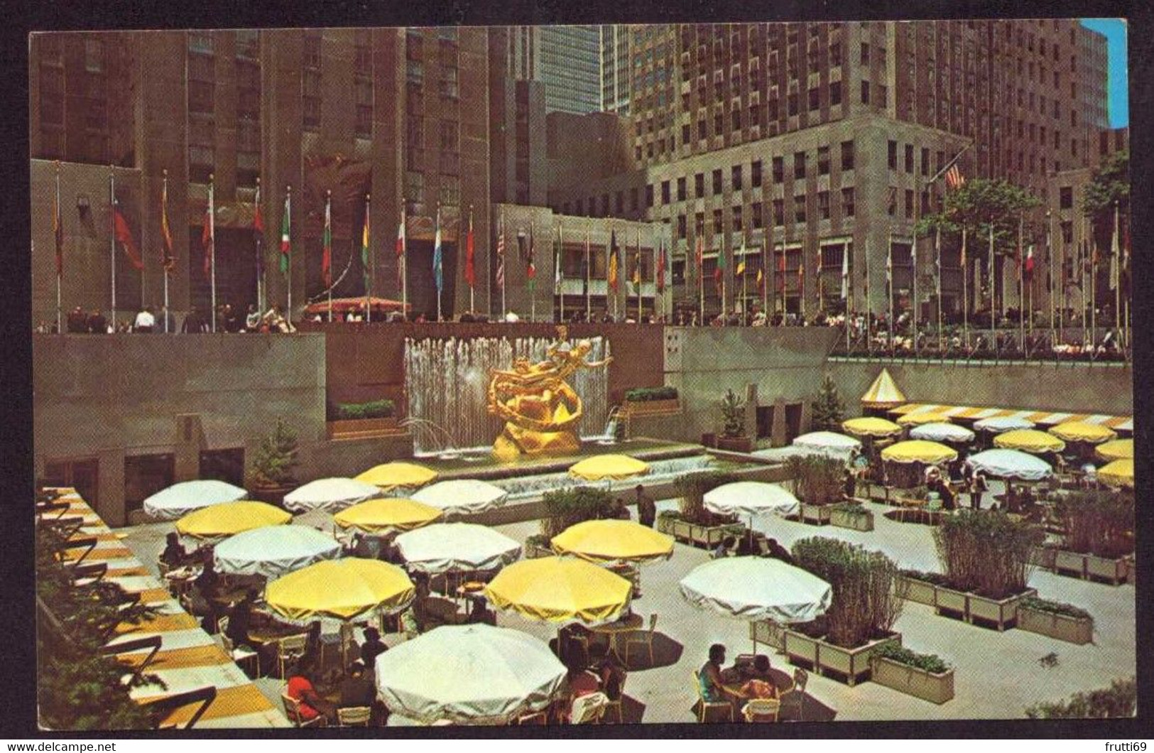 AK 078466 USA - New York City - Rockefeller Center - Lower Plaza - Places