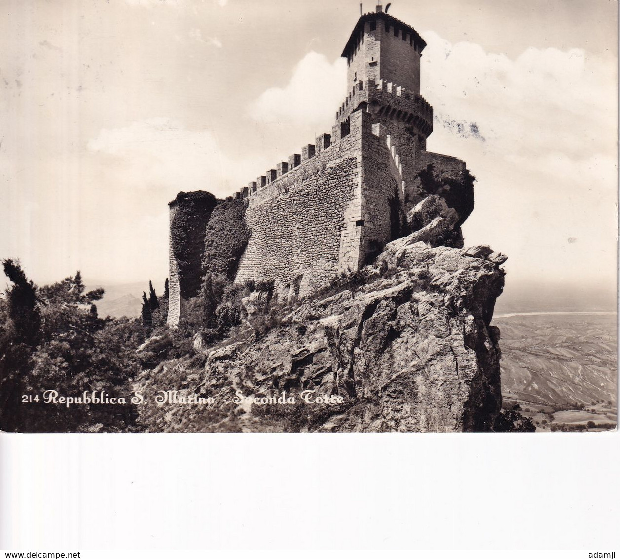 SAN MARINO 1956 POSTCARD TO ENGLAND. - Storia Postale