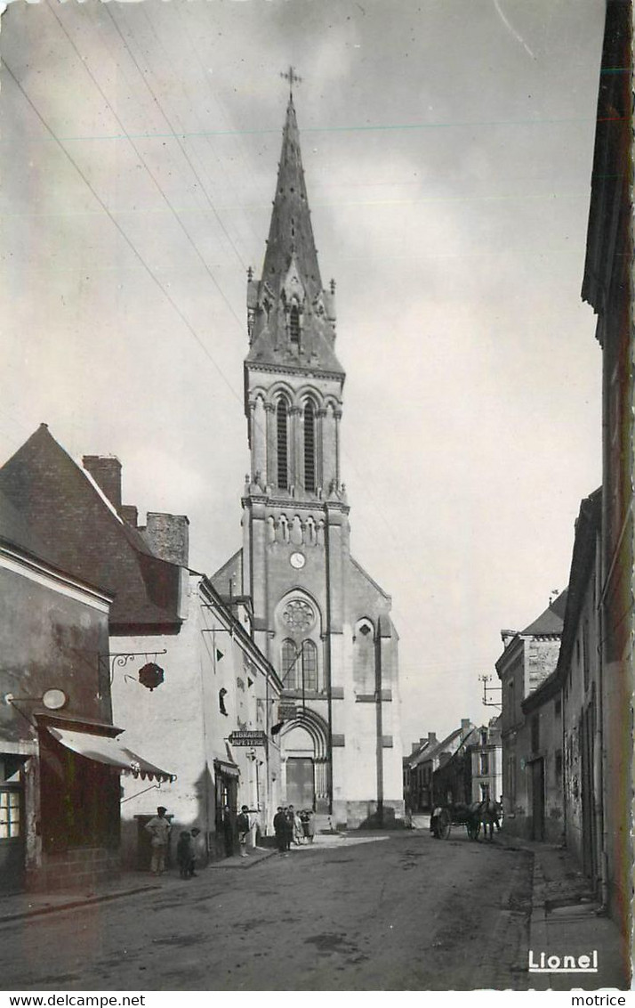 LE LOUROUX BECONNAIS - L'église. - Le Louroux Beconnais