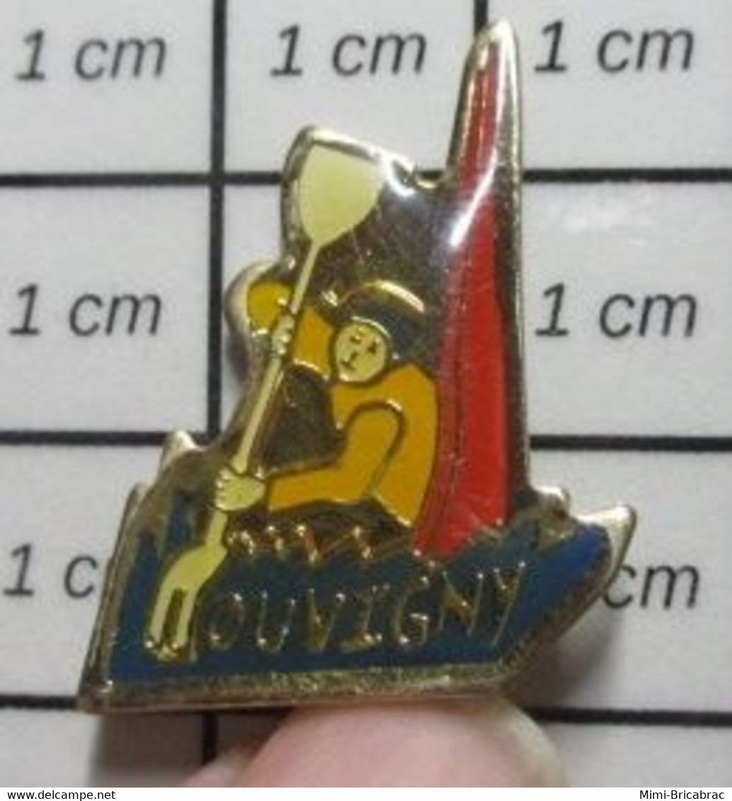 1010 Pin's Pins / Beau Et Rare /  SPORTS / CANOE-KAYAK CLUB LOUVIGNY CALVADOS - Canoeing, Kayak