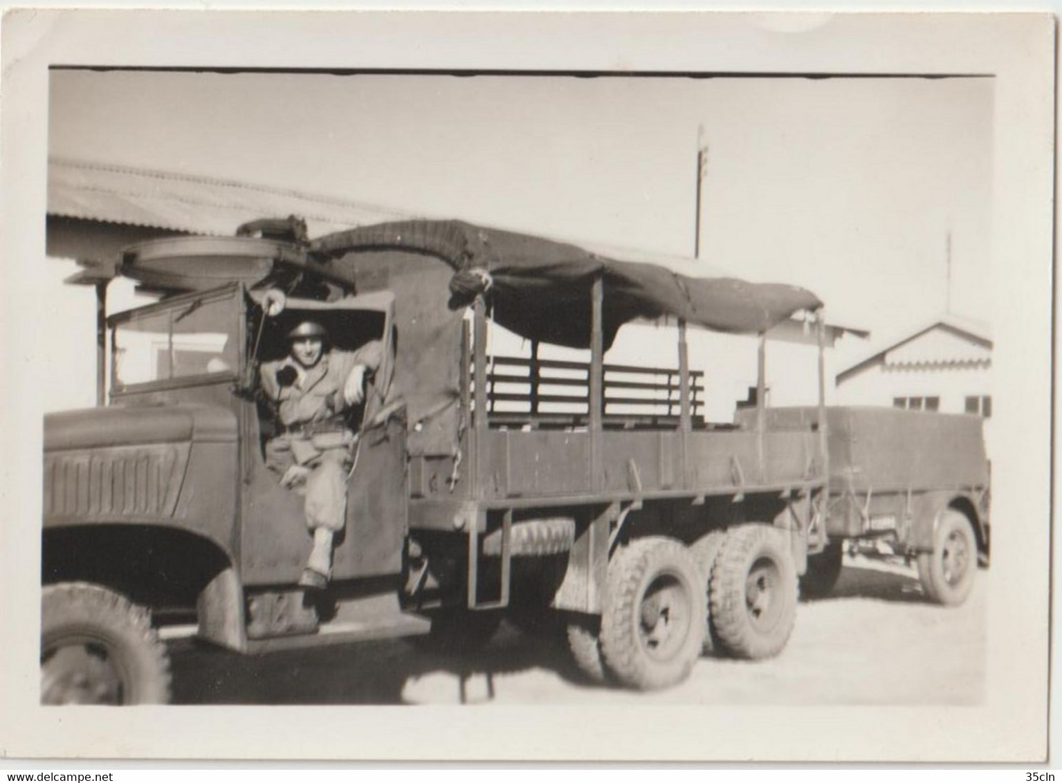 PHOTO Originale D'un Camion  GMC Cabine Bâchée Avec Conducteur Tractant Une Remorque 1 Tonne. Circulaire De Mitrailleuse - Fahrzeuge