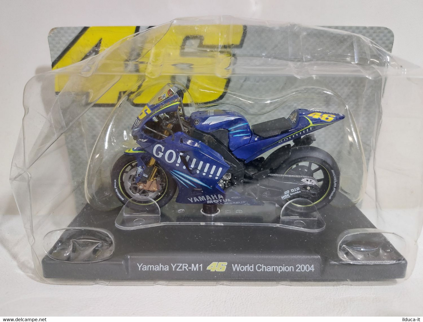 I119955 MOTO 1/18 Valentino Rossi - Yamaha YZR M1 - World Champion 2004 - Motorcycles