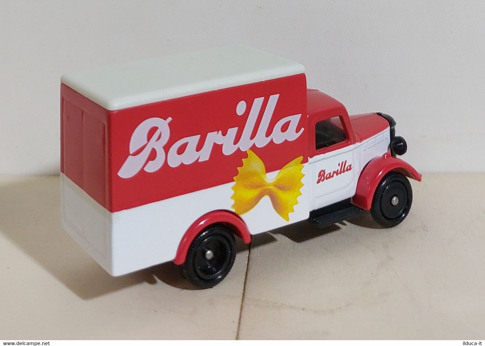 I108714 CORGI 1/64 Camion D'Epoca - Bedford 30 CWT - Barilla - Corgi